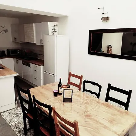 Superbe Maison Renovee Avec Agreable Jardin Sainte-Catherine (Pas-de-Calais)
